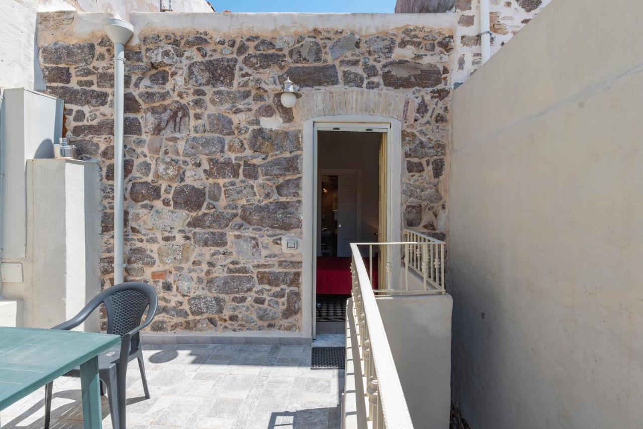 Domo Sa Barra Bed and Breakfast SantʼAntìoco Εξωτερικό φωτογραφία