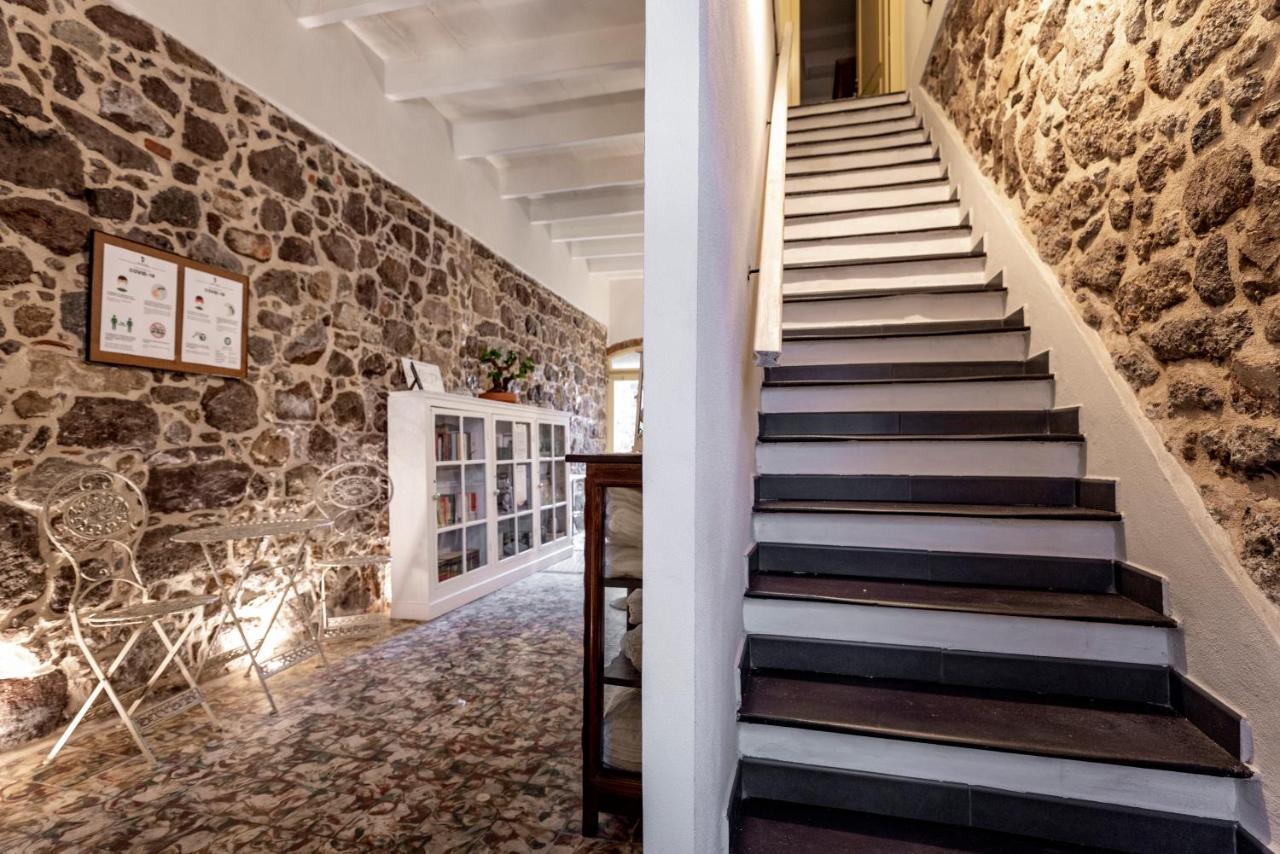 Domo Sa Barra Bed and Breakfast SantʼAntìoco Εξωτερικό φωτογραφία