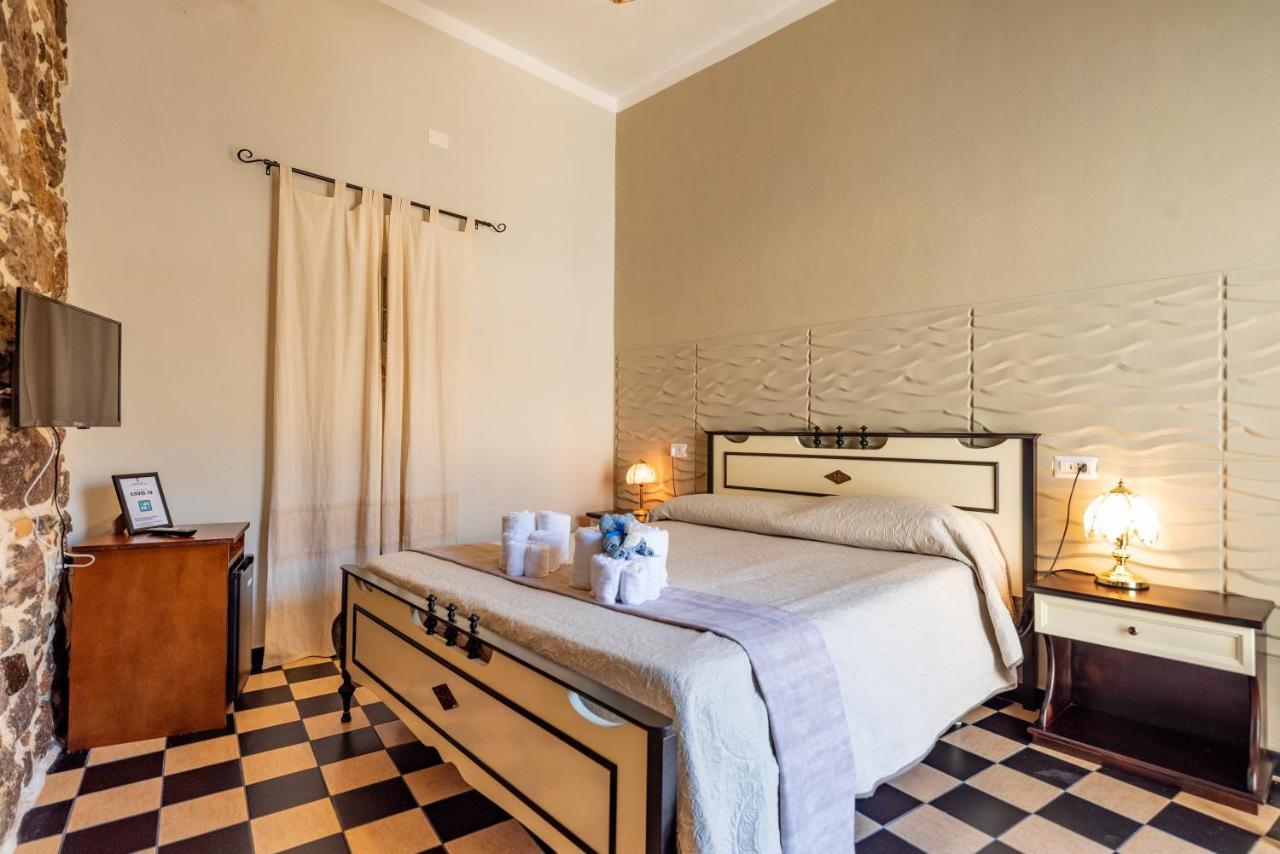 Domo Sa Barra Bed and Breakfast SantʼAntìoco Εξωτερικό φωτογραφία