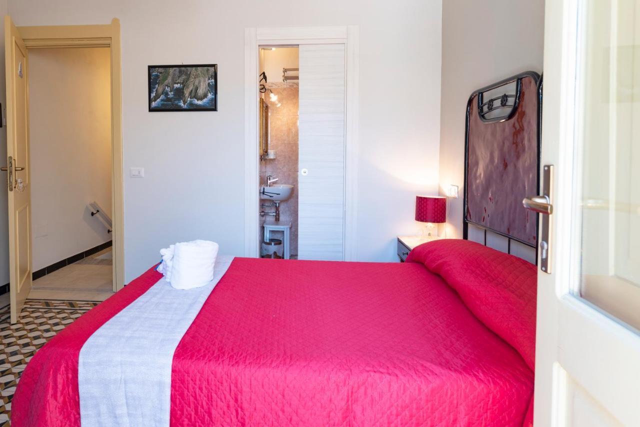 Domo Sa Barra Bed and Breakfast SantʼAntìoco Εξωτερικό φωτογραφία